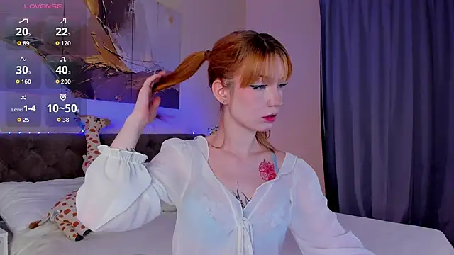 Snapshot of Linablueeyed chatting on November 2025 09:09:02 AM Linablueeyed online show from November 2025 09:09:02 AM