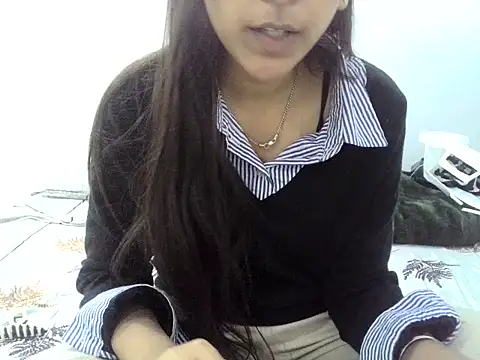 Snapshot of DOLL_CUTY chatting on November 2025 04:19:02 PM DOLL CUTY online show from November 2025 04:19:02 PM