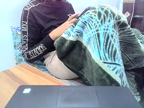 Snapshot of DOLL_CUTY chatting on December 2025 03:54:02 PM DOLL CUTY online show from December 2025 03:54:02 PM