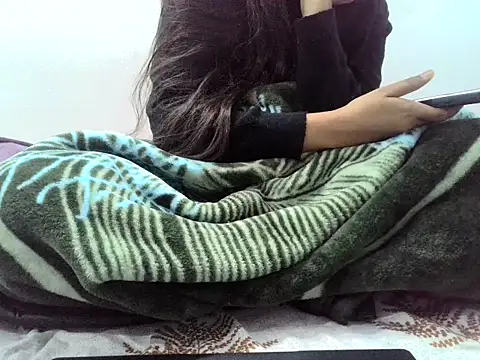 Snapshot of DOLL_CUTY chatting on December 2025 07:21:02 PM DOLL CUTY online show from December 2025 07:21:02 PM