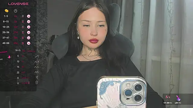 Snapshot of kate8ketee8 chatting on December 2024 05:44:01 PM kate8ketee8 online show from December 2024 05:44:01 PM