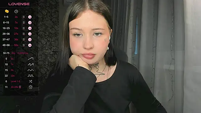 Snapshot of kate8ketee8 chatting on December 2024 01:44:02 PM kate8ketee8 online show from December 2024 01:44:02 PM