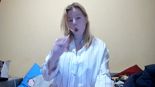 Snapshot of LillyDepp chatting on November 2025 04:38:01 PM LillyDepp online show from November 2025 04:38:01 PM