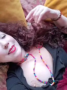 Snapshot of GypsyEsmeralda chatting on February 2026 10:32:01 AM GypsyEsmeralda online show from February 2026 10:32:01 AM