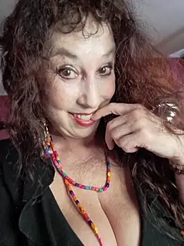 Snapshot of GypsyEsmeralda chatting on February 2026 07:13:01 AM GypsyEsmeralda online show from February 2026 07:13:01 AM