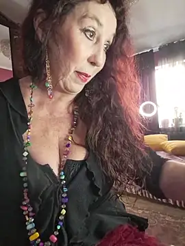 Snapshot of GypsyEsmeralda chatting on March 2026 02:33:02 PM GypsyEsmeralda online show from March 2026 02:33:02 PM