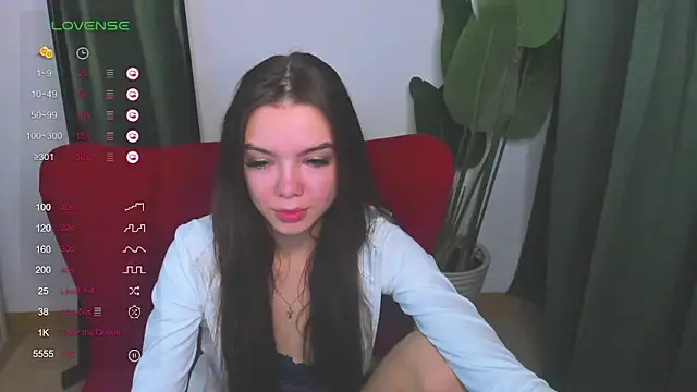 Snapshot of LizaTheButter chatting on March 2025 05:43:02 AM LizaTheButter online show from March 2025 05:43:02 AM