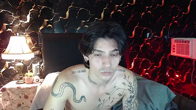 Apolo Hidalgo01 online show from October 2025 11:29:02 PM