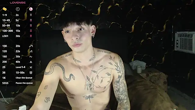 Snapshot of Apolo_Hidalgo01 chatting on December 2025 12:52:02 AM Apolo Hidalgo01 online show from December 2025 12:52:02 AM