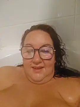 Snapshot of Bekahblows chatting on October 2025 09:14:01 PM Bekahblows online show from October 2025 09:14:01 PM