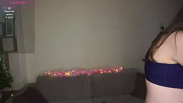 Snapshot of CathrynDail chatting on April 2026 06:07:02 AM CathrynDail online show from April 2026 06:07:02 AM