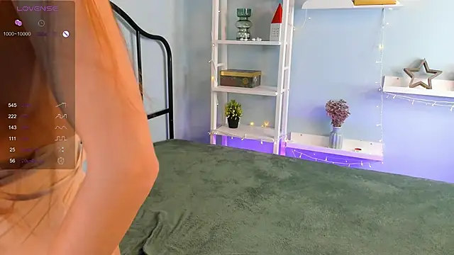 Snapshot of GeorginaCurvin chatting on February 2025 06:53:01 PM GeorginaCurvin online show from February 2025 06:53:01 PM