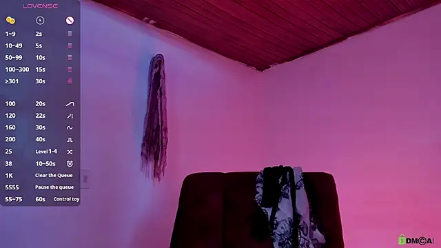 Snapshot of Borbala_Iggy chatting on December 2024 05:08:01 PM Borbala Iggy online show from December 2024 05:08:01 PM