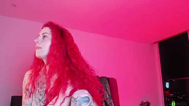 Snapshot of Borbala_Iggy chatting on February 2025 04:57:01 PM Borbala Iggy online show from February 2025 04:57:01 PM