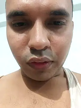 Snapshot of Hotrayyy chatting on September 2025 02:30:01 PM Hotrayyy online show from September 2025 02:30:01 PM