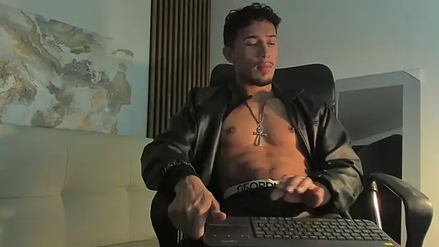 rafael stone online show from March 2025 03:47:01 AM