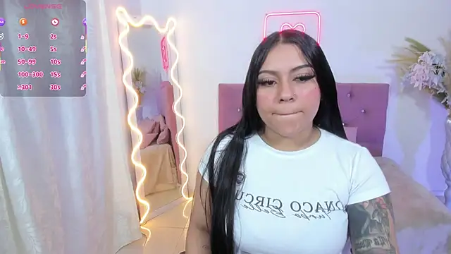 kendra tay online show from November 2025 03:19:02 AM