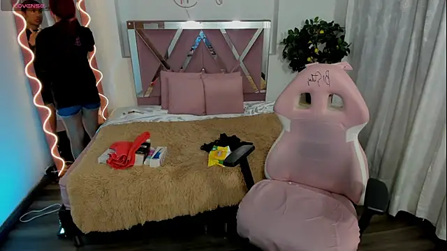 Daphnne tay online show from February 2025 03:13:01 AM