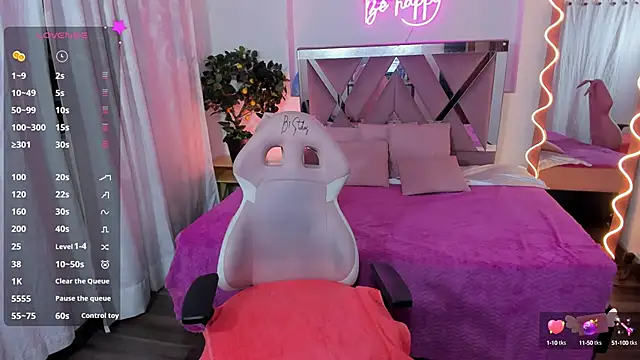 Daphnne tay online show from March 2025 03:19:01 AM