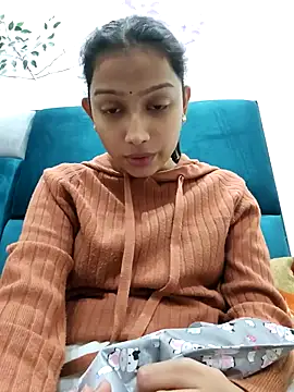Snapshot of Aleena_Rai chatting on December 2024 03:42:01 PM Aleena Rai online show from December 2024 03:42:01 PM
