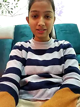 Snapshot of Aleena_Rai chatting on January 2025 06:14:01 PM Aleena Rai online show from January 2025 06:14:01 PM