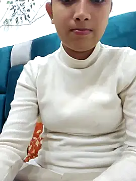 Snapshot of Aleena_Rai chatting on February 2025 05:58:01 PM Aleena Rai online show from February 2025 05:58:01 PM