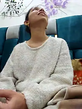 Snapshot of Aleena_Rai chatting on February 2025 05:01:01 PM Aleena Rai online show from February 2025 05:01:01 PM