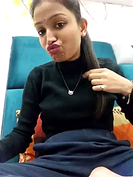 Snapshot of Aleena_Rai chatting on February 2025 06:23:01 PM Aleena Rai online show from February 2025 06:23:01 PM