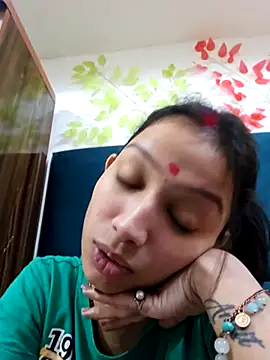 Snapshot of Aleena_Rai chatting on March 2025 05:20:01 PM Aleena Rai online show from March 2025 05:20:01 PM