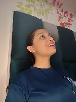 Snapshot of Aleena_Rai chatting on September 2025 06:51:01 PM Aleena Rai online show from September 2025 06:51:01 PM