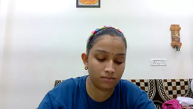 Snapshot of Aleena_Rai chatting on October 2025 06:28:02 PM Aleena Rai online show from October 2025 06:28:02 PM