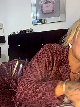 Barbie 26 online show from December 2025 04:01:02 PM