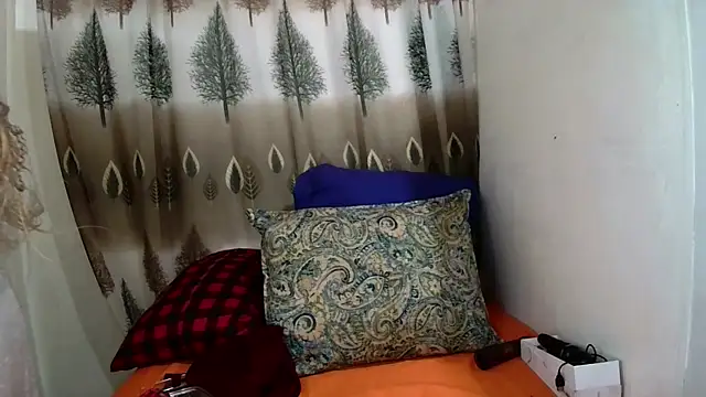 Snapshot of Indian_candyXX chatting on December 2025 04:13:01 PM Indian candyXX online show from December 2025 04:13:01 PM