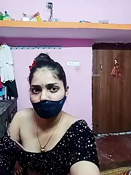 Snapshot of Cute-Simmi chatting on December 2024 09:24:02 AM Cute-Simmi online show from December 2024 09:24:02 AM