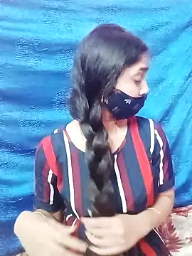 Snapshot of Cute-Simmi chatting on January 2025 11:13:02 AM Cute-Simmi online show from January 2025 11:13:02 AM