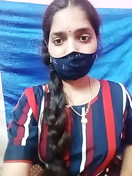 Snapshot of Cute-Simmi chatting on January 2025 02:04:01 PM Cute-Simmi online show from January 2025 02:04:01 PM