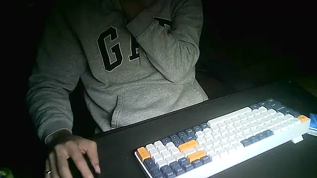 Ryan67533 online show from November 2025 02:44:02 AM