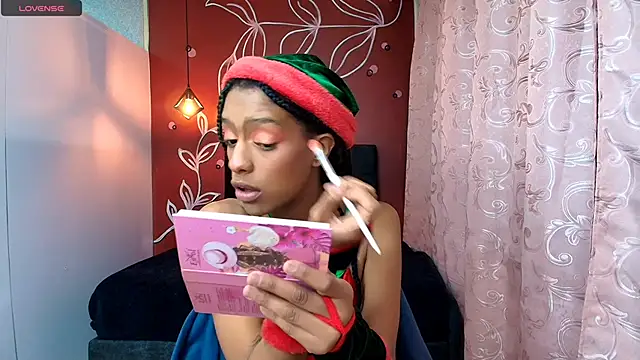 Snapshot of Zia_Green chatting on December 2024 11:17:01 AM Zia Green online show from December 2024 11:17:01 AM