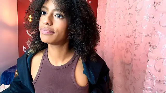 Snapshot of Zia_Green chatting on January 2025 03:28:02 PM Zia Green online show from January 2025 03:28:02 PM