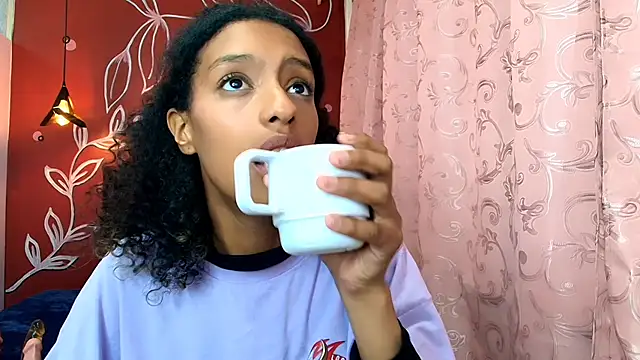 Snapshot of Zia_Green chatting on January 2025 03:32:02 PM Zia Green online show from January 2025 03:32:02 PM