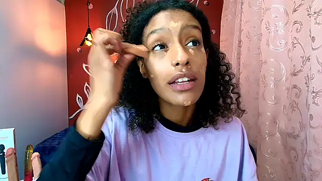 Snapshot of Zia_Green chatting on January 2025 07:07:02 PM Zia Green online show from January 2025 07:07:02 PM