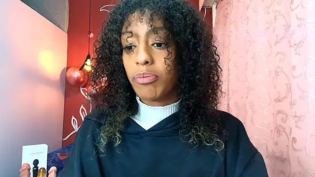 Snapshot of Zia_Green chatting on January 2025 12:16:01 PM Zia Green online show from January 2025 12:16:01 PM