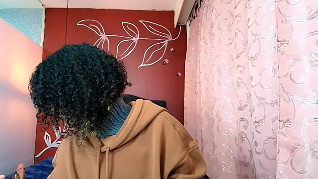 Snapshot of Zia_Green chatting on January 2025 12:02:02 PM Zia Green online show from January 2025 12:02:02 PM