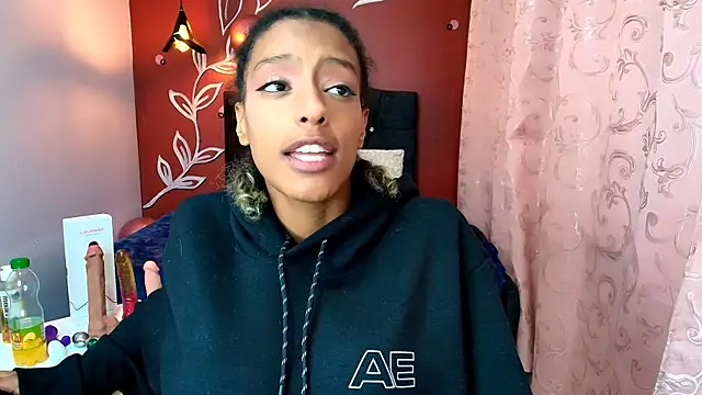 Snapshot of Zia_Green chatting on January 2025 03:19:01 PM Zia Green online show from January 2025 03:19:01 PM