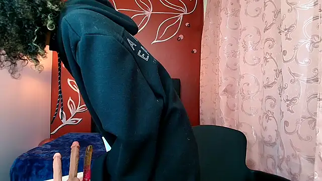 Snapshot of Zia_Green chatting on January 2025 12:07:02 PM Zia Green online show from January 2025 12:07:02 PM