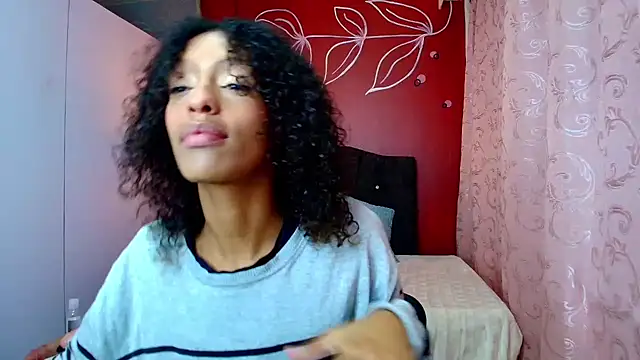 Snapshot of Zia_Green chatting on February 2025 12:05:02 PM Zia Green online show from February 2025 12:05:02 PM