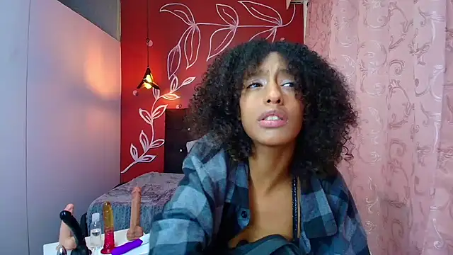 Snapshot of Zia_Green chatting on February 2025 03:19:01 PM Zia Green online show from February 2025 03:19:01 PM