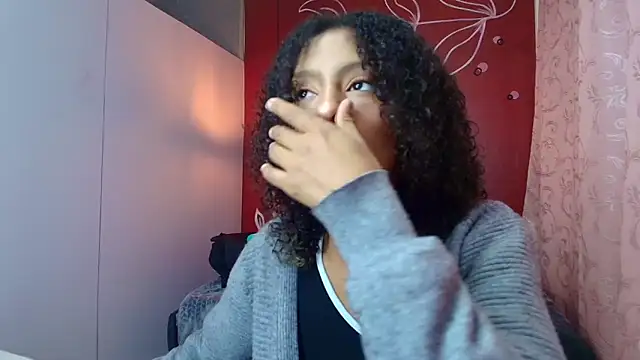 Snapshot of Zia_Green chatting on March 2025 12:01:01 PM Zia Green online show from March 2025 12:01:01 PM