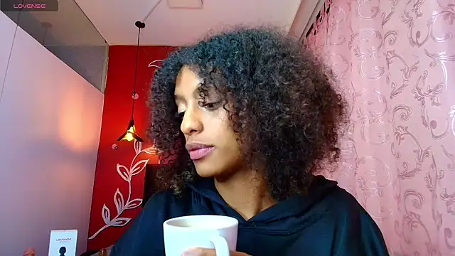 Snapshot of Zia_Green chatting on March 2025 03:18:02 PM Zia Green online show from March 2025 03:18:02 PM