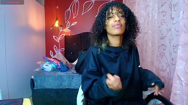 Snapshot of Zia_Green chatting on March 2025 12:09:01 PM Zia Green online show from March 2025 12:09:01 PM